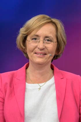 v.l.: Beatrix von Storch, AfD (Bundestagsabgeordnete), GER, Berlin, Studio, zu Gast bei Maischberger, politische Talkshow, TV, Format, mit Moderatorin Sandra Maischberger, Das Erste, aus Adlershof Am Studio 20, 02.06. 2026, *** v l Beatrix von Storch, AfD Member of the Bundestag , GER, Berlin, Studio, as a guest on Maischberger, political talk show, TV, format, with presenter Sandra Maischberger, Das Erste, from Adlershof Am Studio 20, 02 06 2026, Copyright: HMBxMedia UwexKoch