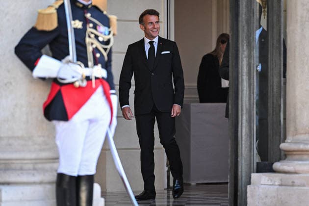 Emmanuel and Brigitte Macron welcome Paul and Jeannette Kagame at the Elysee FA French President Emmanuel Macron arrives to welcome Rwanda s President Paul Kagame and his wife Jeannette Kagame at The Elysee Presidential Palace in Paris on June 2, 2026. Photo by Firas Abdullah ABACAPRESS.COM Paris Ile-de-France France  Copyright: xAbdullahxFiras ABACAx