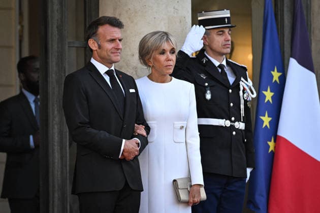 Emmanuel and Brigitte Macron welcome Paul and Jeannette Kagame at the Elysee FA French President Emmanuel Macron and French First Lady Brigitte Macron arrive to welcome Rwanda s President Paul Kagame and his wife Jeannette Kagame at The Elysee Presidential Palace in Paris on June 2, 2026. Photo by Firas Abdullah ABACAPRESS.COM Paris Ile-de-France France  Copyright: xAbdullahxFiras ABACAx