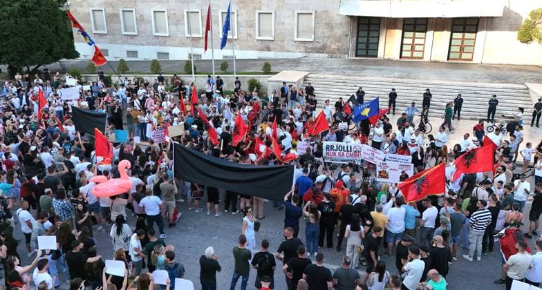 Protests continue in Albania over planned tourism project TIRANA, ALBANIA - JUNE 2: Thousands of demonstrators carrying banners and placards gather at Skanderbeg Square to protest the planned sale of a beach in the Zvernec area of Vlora as part of a tourism development project, in Tirana, Albania on June 2, 2026. Protesters after marched toward the Prime Minister’s Office to voice opposition to the project. Olsi Shehu Anadolu Tirana Albania. Editorial use only. Please get in touch for any other usage.  Copyright: x2026xAnadoluxOlsixShehux