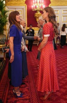 . 02 06 2026. London, United Kingdom. Kate Middleton, the Princess of Wales talks to TV presenter Davina McCall at a reception to mark the 125th anniversary of Cancer Research UK at St.JamesÕs Palace in London.  xPoolx xi-Imagesx IIM-26802-0040