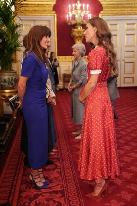 . 02 06 2026. London, United Kingdom. Kate Middleton, the Princess of Wales talks to TV presenter Davina McCall at a reception to mark the 125th anniversary of Cancer Research UK at St.JamesÕs Palace in London.  xPoolx xi-Imagesx IIM-26802-0041