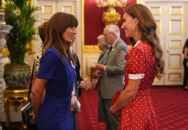 . 02 06 2026. London, United Kingdom. Kate Middleton, the Princess of Wales talks to TV presenter Davina McCall at a reception to mark the 125th anniversary of Cancer Research UK at St.JamesÕs Palace in London.  xPoolx xi-Imagesx IIM-26802-0042