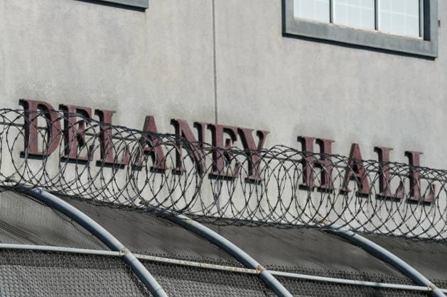June 2, 2026, Newark, New Jersey, United States: Barbed wire blocking the Delaney Hall sign. Newark United States  - ZUMAf193 20260602_znp_f193_007 Copyright: xDerekxFrenchx