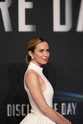 Photocall Disclosure Day in Paris Emily Blunt poses during a photocall for the premiere of the film Disclosure Day in Paris, France, June 2, 2026. Photo by Eliot Blondet ABACAPRESS.COM Paris France France  Copyright: xBlondetxEliot ABACAx