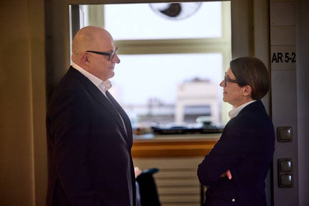 - Wien 02.06.2026 - NEOS Hearing ORF GD Kandidaten- Öffentliches Hearing der Kandidaten für das Amt des ORF-Generaldirektors im ORF-Funkhaus Wien. Insgesamt bewerben sich 13 Kandidaten um die Nachfolge an der Spitze des ORF. 5 von ihnen wurden zu einem öffentlichen Hearing des NEOS Lab eingeladen, um ihre Vorstellungen für die Zukunft des öffentlich-rechtlichen Rundfunks zu präsentieren. PHOTO: ORF-Magazinchefin Lisa Totzauer (R), Ex-HBO-MAX-Manager Johannes Larcher (L). Vienna (AUSTRIA) - Candidates for the position of ORF Director General during a public hearing organized by NEOS Lab at the ORF Funkhaus in Vienna. Medienpolitik, Medienreform, Public Service, Digitalisierung, Unabhängigkeit, Medienmanagement, Demokratie, Stiftung 