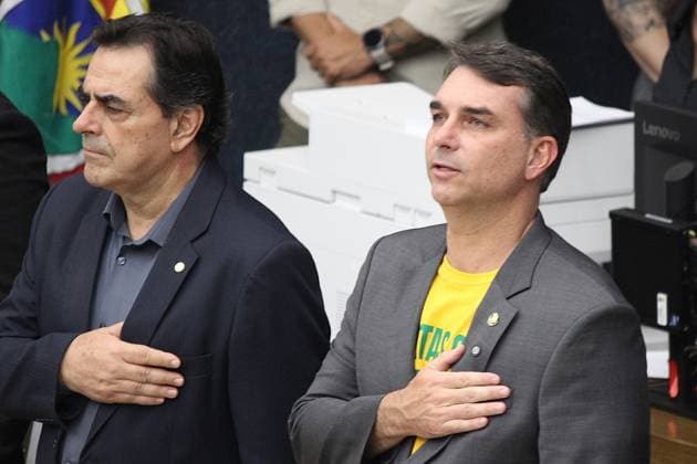 RECORD DATE NOT STATED Flavio Bolsonaro - Honorary Citizen - Belo Horizonte A ceremony honoring Flavio Bolsonaro with the title of honorary citizen of Belo Horizonte and a protest against granting the title to grassroots movements. Minas Gerais Brasil Copyright: xEvandroxOliveirax