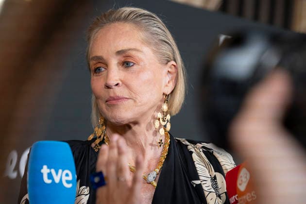 Sharon Stone at the photocall for the Elle Style Awards 2026 at the Casino de Madrid - 02 Jun 2026 American actress Sharon Stone attends the photocall for the Elle Style Awards 2026 at the Casino de Madrid. Madrid Spain Copyright: xAtilanoxGarciax xSOPAxImagesx photos21090