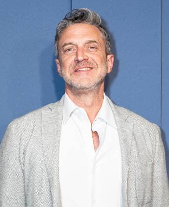 June 2, 2026, New York, New York, USA: Raul Esparza attends opening night for Every Brilliant Thing with Mariska Hargitay making her Broadway debut at The Hudson Theatre in New York, NY on June 2, 2026. New York USA  - ZUMAr339 20260602_znp_r339_034 Copyright: xLevxRadinx