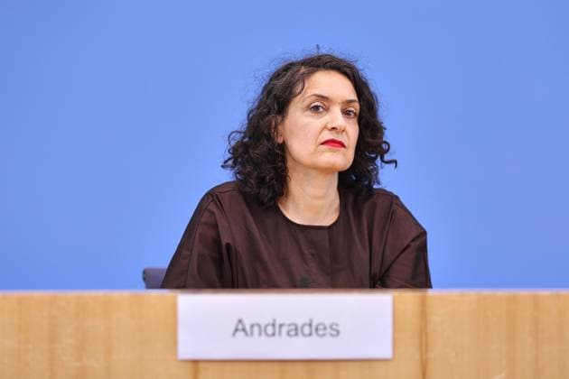 Berlin, Deutschland, 02.06.2026: Bundespressekonferenz: Jahresbericht 2025 der Antidiskriminierungsstelle des Bundes: Eva Andrades, Geschäftsführerin des Antidiskriminierungsverbandes Deutschland (advd) *** Berlin, Germany, 02 06 2026 Federal Press Conference Annual Report 2025 of the Federal Anti-Discrimination Agency Eva Andrades, Managing Director of the German Anti-Discrimination Association advd Copyright: xdtsxNachrichtenagenturx dts_121669
