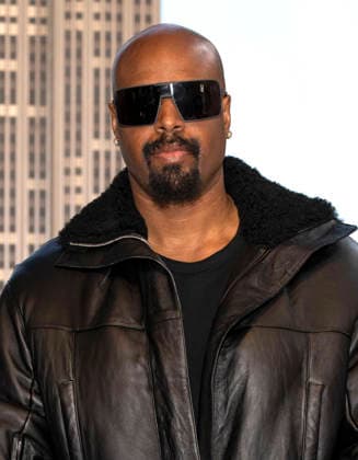 June 2, 2026, New York, Ny, United States: Shawn Wayans visits the Empire State Building to Celebrate the Release of Scary Movie Held at Empires State Building in New York. Zuma Press June 2, 2026. New York United States  - ZUMAp281 20260602_zea_p281_022 Copyright: xPhotoxImagexPressx