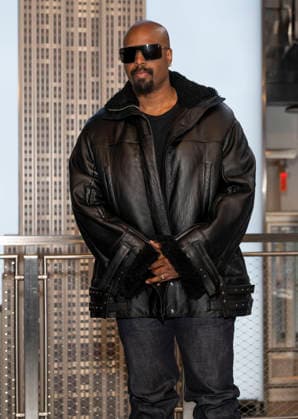 June 2, 2026, New York, Ny, United States: Shawn Wayans visits the Empire State Building to Celebrate the Release of Scary Movie Held at Empires State Building in New York. Zuma Press June 2, 2026. New York United States - ZUMAp281 20260602_zea_p281_039 Copyright: xPhotoxImagexPressx