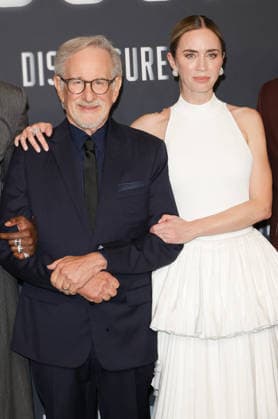 Steven Spielberg et Emily Blunt Première du film Disclosure Day au Grand Rex à Paris le 2 juin 2026 Coadic Guirec Bestimage Premiere of the film Disclosure Day at the Grand Rex in Paris on June 2, 2026 Paris France  Copyright: xCOADICxGUIRECx xBESTIMAGExCOADICxGUIRECx xBESTIMAGEx