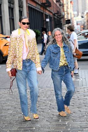 Jenna Lyons Real Housewives of New York and her partner Cass Bird all smiles holding hands in Soho New York Featuring: Jenna Lyons, Cass Bird Where: New York City, New York, United States When: 03 Jun 2026 Credit: Elder Ordonez INSTARimages EDITORIAL USE ONLY. NOT FOR USE BY NEWSPAPERS BASED IN THE UK. Copyright: xx instar55744083