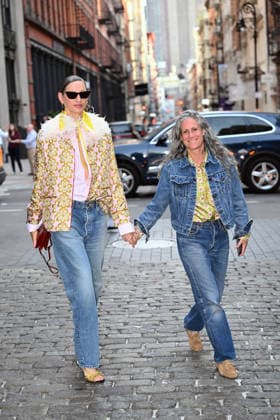 Jenna Lyons Real Housewives of New York and her partner Cass Bird all smiles holding hands in Soho New York Featuring: Jenna Lyons, Cass Bird Where: New York City, New York, United States When: 03 Jun 2026 Credit: Elder Ordonez INSTARimages EDITORIAL USE ONLY. NOT FOR USE BY NEWSPAPERS BASED IN THE UK. Copyright: xx instar55744067