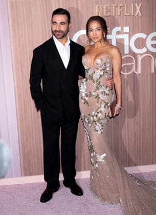 Red carpet arrivals for the New York premiere of Office Romance Featuring: Brett Goldstein, Jennifer Lopez Where: New York, New York, United States When: 02 Jun 2026 Credit: Janet Mayer INSTARimages.com EDITORIAL USE ONLY. NOT FOR USE BY NEWSPAPERS BASED IN THE UK. Copyright: xx instar55744157