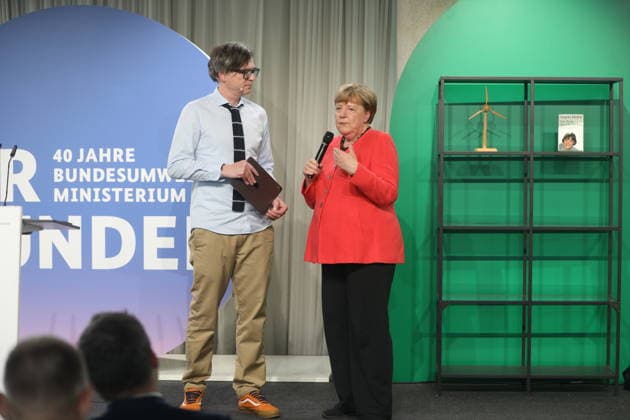 Angela Merkel (CDU), Bundeskanzlerin a. D., während des Festaktes Seit 40 Jahren NaturVerbunden zum 40. Jubiläum des Bundesumweltministeriums im CafÃ Moskau. Berlin, 02.06.2026 *** Angela Merkel CDU , Federal Chancellor a D , during the ceremony Seit 40 Jahren NaturVerbunden on the occasion of the 40th anniversary of the Federal Environment Ministry at CafÃ Moskau Berlin, 02 06 2026 Copyright: xAgenturxMatthiasxWehnertx xM.xGränzdörferx