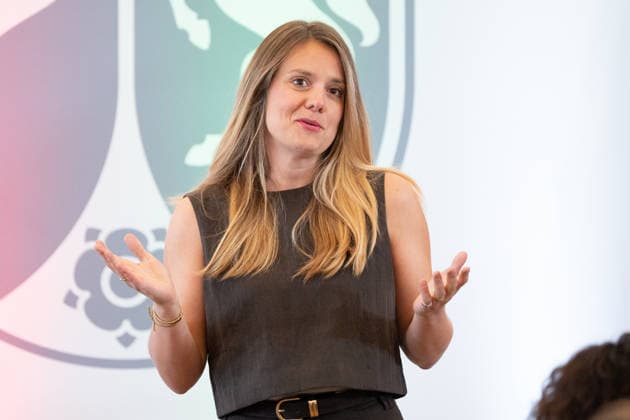 Ricarda HOFMANN, Moderatorin, Ministerpraesident Hendrik WUEST zeichnet Buergerinnen und Buerger aus Nordrhein-Westfalen fuer ihr aussergewoehnliches Engagement fuer die Gesellschaft mit dem Verdienstorden des Landes aus, Verleihung des Verdienstordens des Landes Nordrhein-Westfalen in Duesseldorf am 02.06.2026 *** Ricarda HOFMANN, presenter, State Premier Hendrik WUEST honors citizens of North Rhine-Westphalia for their extraordinary commitment to society with the Order of Merit of the State of North Rhine-Westphalia, Award of the Order of Merit of the State of North Rhine-Westphalia in Duesseldorf on 02 06 2026