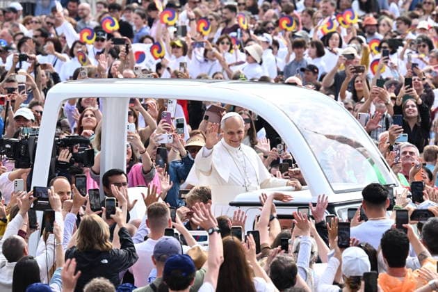 June 3, 2026, Vatican City, VATICAN CITY: Pope Leo XIV holds his weekly general audience in St. Peter Square, Vatican City, 3 June 2026..ANSA MAURIZIO BRAMBATTI Vatican City VATICAN CITY  - ZUMAa110 20260603_zaf_a110_001 Copyright: xMaurizioxBrambattix