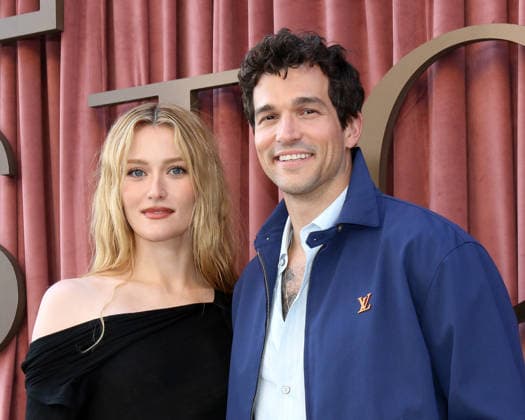 June 3, 2026, Los Angeles, Ca, USA: LOS ANGELES - JUN 2: Sarah Pidgeon, Paul Anthony Kelly at the Love Story - John F Kennedy Jr. and Carolyn Bessette FYC Event at the Paramount Studios on June 2, 2026 in Los Angeles, CA Los Angeles USA - ZUMAnc22 20260603_zaa_nc22_061 Copyright: xKathyxHutchinsx