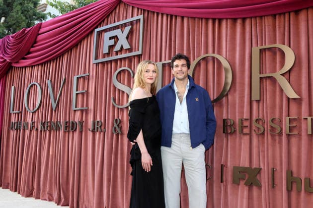 June 3, 2026, Los Angeles, Ca, USA: LOS ANGELES - JUN 2: Sarah Pidgeon, Paul Anthony Kelly at the Love Story - John F Kennedy Jr. and Carolyn Bessette FYC Event at the Paramount Studios on June 2, 2026 in Los Angeles, CA Los Angeles USA - ZUMAnc22 20260603_zaa_nc22_081 Copyright: xKathyxHutchinsx