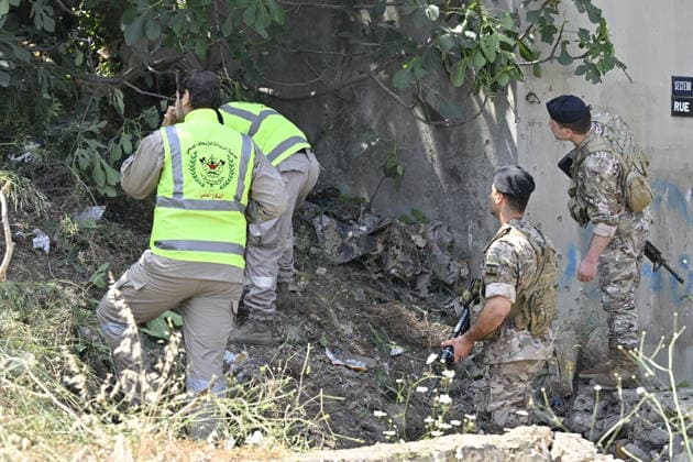 Despite the ceasefire, the Israeli army targeted a car with a drone near Beirut MOUNT LEBANON, LEBANON - JUNE 03: Security forces conduct an investigation at the scene after the Israeli army, despite the ceasefire, targeted a car traveling on the coastal road in the Khalde region of Mount Lebanon Governorate near the Lebanese capital Beirut with an unmanned aerial vehicle (UAV), on June 03, 2026. Material damage occurred to the vehicle as a result of the attack. Houssam Shbaro Anadolu Mount Lebanon Lebanon. Editorial use only. Please get in touch for any other usage.  Copyright: x2026xAnadoluxHoussamxShbarox
