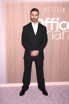 Brett Goldstein bei der Premiere des Netflix-Films Office Romance im Regal Union Square. New York, 02.06.2026 *** Brett Goldstein at the premiere of the Netflix film Office Romance at Regal Union Square New York, 02 06 2026 Foto:xB.xHinex xFuturexImagex romance_6645