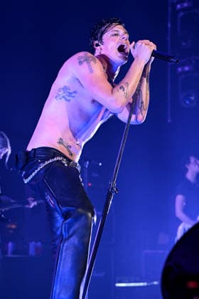 HOLLYWOOD FL - JUNE 02: Yungblud performs during The Idols World Tour at Hard Rock Live at the Seminole Hard Rock Hotel & Casino on June 2, 2026 in Hollywood, Florida. Copyright: xmpi04 MediaPunchx