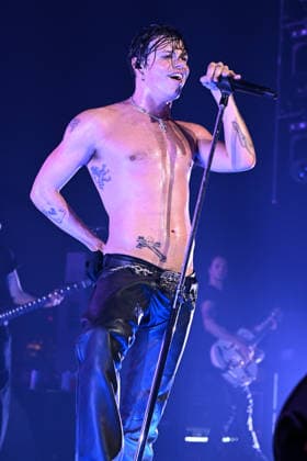HOLLYWOOD FL - JUNE 02: Yungblud performs during The Idols World Tour at Hard Rock Live at the Seminole Hard Rock Hotel & Casino on June 2, 2026 in Hollywood, Florida. Copyright: xmpi04 MediaPunchx