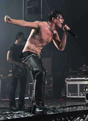 HOLLYWOOD FL - JUNE 02: Yungblud performs during The Idols World Tour at Hard Rock Live at the Seminole Hard Rock Hotel & Casino on June 2, 2026 in Hollywood, Florida. Copyright: xmpi04 MediaPunchx