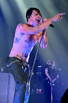 HOLLYWOOD FL - JUNE 02: Yungblud performs during The Idols World Tour at Hard Rock Live at the Seminole Hard Rock Hotel & Casino on June 2, 2026 in Hollywood, Florida. Copyright: xmpi04 MediaPunchx