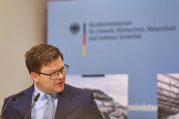 Berlin, Deutschland, 03.06.2026: Umweltministerium: Pressestatement: Aktionsprogramm Nationale Kreislaufwirtschaftsstrategie: Bundesminister für Umwelt, Klimaschutz, Naturschutz und nukleare Sicherheit Carsten Schneider (SPD) *** Berlin, Germany, 03 06 2026 Ministry of the Environment Press statement Action program National Circular Economy Strategy Federal Minister for the Environment, Climate Protection, Nature Conservation and Nuclear Safety Carsten Schneider SPD Copyright: xdtsxNachrichtenagenturx dts_121846