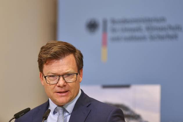 Berlin, Deutschland, 03.06.2026: Umweltministerium: Pressestatement: Aktionsprogramm Nationale Kreislaufwirtschaftsstrategie: Bundesminister für Umwelt, Klimaschutz, Naturschutz und nukleare Sicherheit Carsten Schneider (SPD) *** Berlin, Germany, 03 06 2026 Ministry of the Environment Press statement Action program National Circular Economy Strategy Federal Minister for the Environment, Climate Protection, Nature Conservation and Nuclear Safety Carsten Schneider SPD Copyright: xdtsxNachrichtenagenturx dts_121847