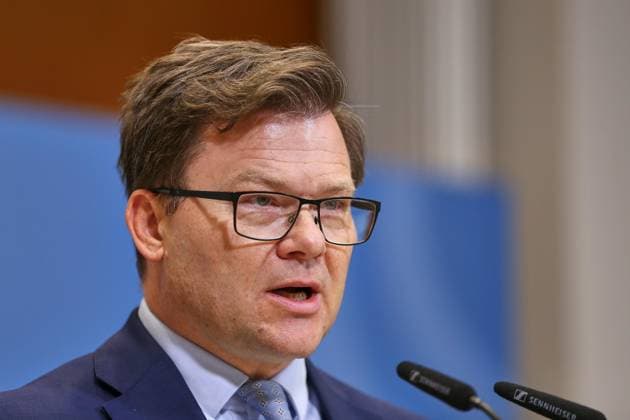Berlin, Deutschland, 03.06.2026: Umweltministerium: Pressestatement: Aktionsprogramm Nationale Kreislaufwirtschaftsstrategie: Bundesminister für Umwelt, Klimaschutz, Naturschutz und nukleare Sicherheit Carsten Schneider (SPD) *** Berlin, Germany, 03 06 2026 Ministry of the Environment Press statement Action program National Circular Economy Strategy Federal Minister for the Environment, Climate Protection, Nature Conservation and Nuclear Safety Carsten Schneider SPD Copyright: xdtsxNachrichtenagenturx dts_121851