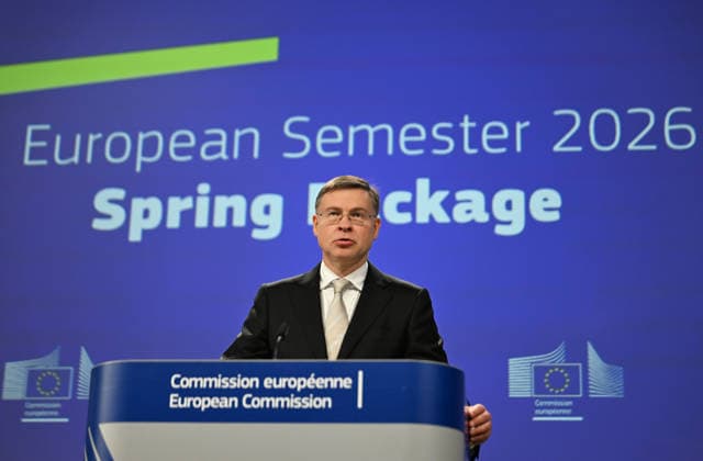 EU Commission Vice-President Minzatu and Commissioner Dombrovskis hold press conference BRUSSELS, BELGIUM - JUNE 03: European Commissioner for Economy Valdis Dombrovskis holds a joint press conference with European Commission Executive Vice-President for Social Rights, Skills, Quality Jobs and Preparedness Roxana Minzatu (not seen) on the European Union s 2026 Spring Package in Brussels, Belgium, on June 03, 2026. Dursun Aydemir Anadolu Brussels Belgium. Editorial use only. Please get in touch for any other usage.  Copyright: x2026xAnadoluxDursunxAydemirx