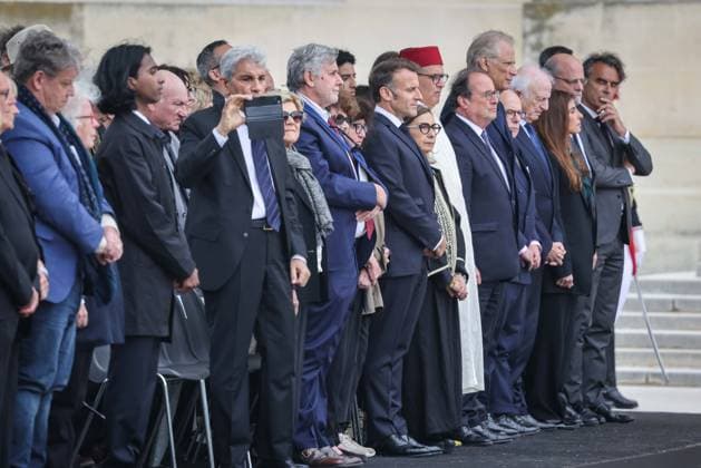 Paris, France le 03 juin 2026 - Le President de la Republique Emmanuel MACRON preside la ceremonie d hommage de la Nation a Edgar Morin, disparu le 29 mai dernier, aux Invalides - The President of the Republic Emmanuel MACRON presides over the Nation s tribute ceremony to Edgar Morin, who passed away on May 29, at the Invalides Ici Emmanuel MACRON, Dominique de VILLEPIN et Francois HOLLANDE  Copyright: xSebastienxTOUBONx