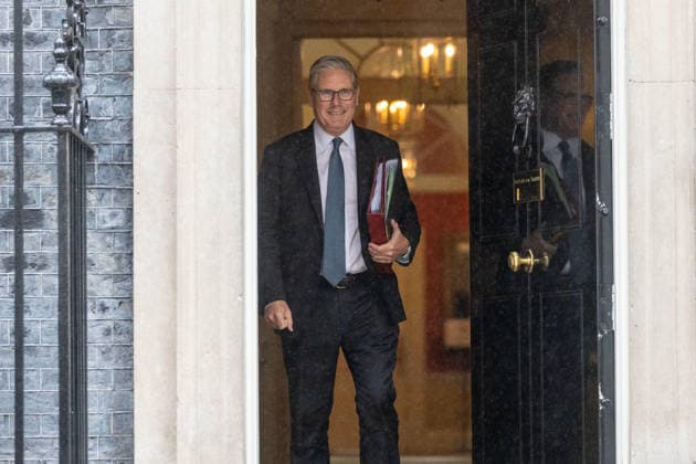 June 3, 2026, London, England, United Kingdom: Prime Minister KEIR STARMER leaves 10 Downing Street ahead of PMQs. London United Kingdom  - ZUMAs262 20260603_zip_s262_004 Copyright: xTayfunxSalcix