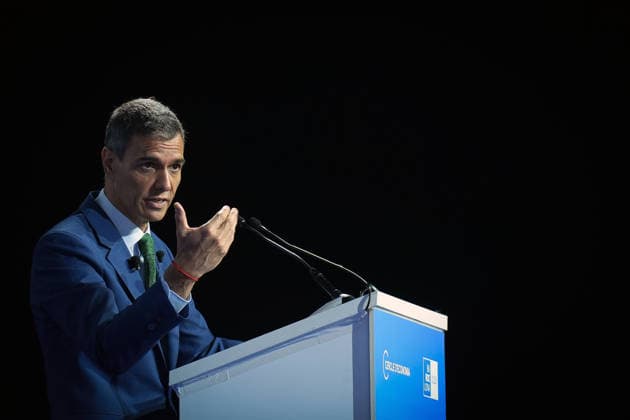 News Bilder des Tages Third day of the 41st Meeting of the Cercle d Economia The President of the Government Pedro Sánchez, during the closing session of the 41st Meeting of the Cercle d Economia, on June 3, 2026, in Barcelona, Catalonia Spain This high-level economic and business forum, held at the Palau de Congressos de Catalunya, will feature the intervention of the President of the Government, Pedro Sánchez, who will address the priorities of the economic agenda of the legislature and Spains position in the face of the new challenges of the European Unions model of competitiveness and autonomy The President of the Government Pedro Sánchez during the closing session of the 41st Meeting of the Cercle d Economia, on June 3, 2026, in Barcelona, Catalonia Spain  Copyright: xDavidxZorrakinox 7568917