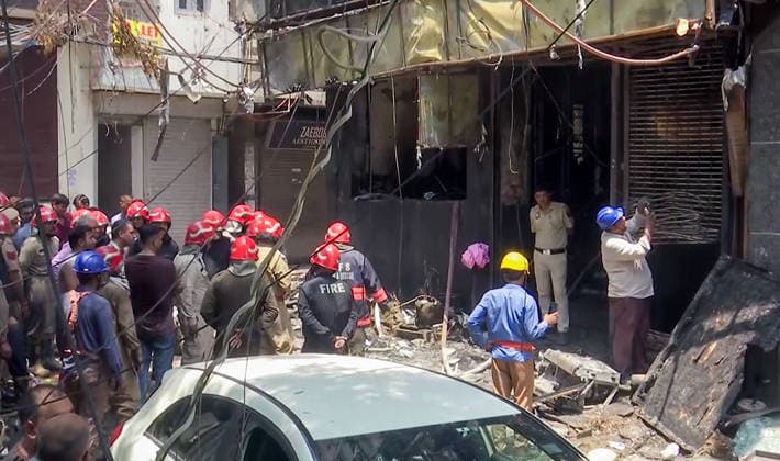 RECORD DATE NOT STATED Fire Brigade personnel at the site where a fire broke out in a restaurant at Malviya Nagar New Delhi, Jun 03 (ANI): Fire Brigade personnel at the site where a fire broke out in a restaurant at Malviya Nagar, in New Delhi on Wednesday. (ANI Video Grab) New Delhi Delhi India Copyright: xANIx ANI_20260603105