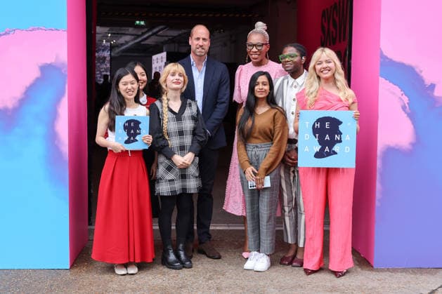 June 3, 2026, London, London, UK: London, UK. WILLIAM, PRINCE OF WALES poses with Dr Tessy Ojo, CEO of The Diana Award and the award winners as he departs from the SXSW London festival at The Truman Brewery in Shoreditch, London, after visiting The Diana Award, this year s charity partner of the festival. During the visit, Prince William met young people recently recognised with the Legacy Award and heard how they are continuing the work of the late Diana, Princess of Wales. London UK  - ZUMAl94_ 20260603_zaf_l94_016 Copyright: xDinendraxHariax
