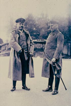 RECORD DATE NOT STATED Field Marshall Paul von Hindenburg (left) and General Ludendorff, Germany 1917  !ACHTUNG AUFNAHMEDATUM GESCHÄTZT!