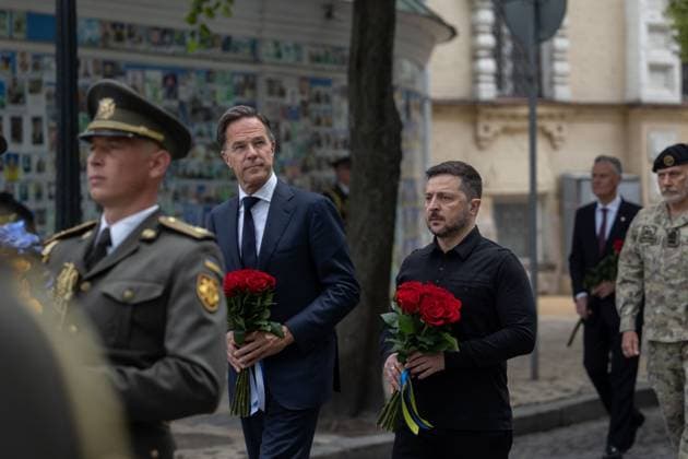 Ukrainian President Volodymyr Zelensky and NATO Secretary General Mark Rutte lay wreaths at the Remembrance Wall near St. Michael s Cathedral in Kyiv Ukrainian President Volodymyr Zelensky and NATO Secretary General Mark Rutte lay wreaths at the Remembrance Wall near St. Michael s Cathedral in Kyiv, Ukraine, June 3, 2026. Photo by PRESIDENT OF UKRAINE apaimages Ukraine Ukraine Ukraine 030626_Ukraine_UPO_00(10).jpeg Copyright: xapaimagesxPRESIDENTxOFxUKRAINEx xapaimagesx