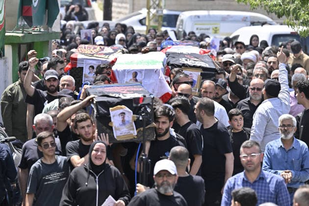 Funeral ceremony held in Wardaniyeh for a family of six WARDANIYEH, LEBANON - JUNE 3: People attend a funeral ceremony held for a family of six, consisting of a father, mother, and four children, who lost their lives in an Israeli strike on the town of Al-Mariwaniyeh, in Wardaniyeh, southern Lebanon, on June 3, 2026. Houssam Shbaro Anadolu Wardaniyeh Lebanon. Editorial use only. Please get in touch for any other usage.  Copyright: x2026xAnadoluxHoussamxShbarox