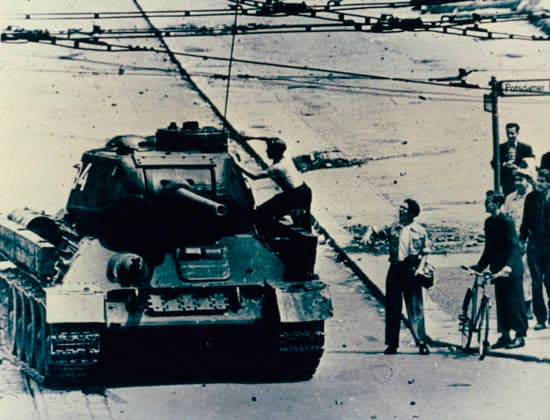 RECORD DATE NOT STATED East Berlin uprising against the Soviet occupation policy, Germany 1953  !ACHTUNG AUFNAHMEDATUM GESCHÄTZT!