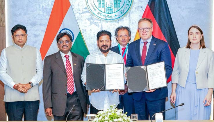 RECORD DATE NOT STATED President of the German State of Thuringia Mario Voigt visits Telangana & signs MoU with the state government to foster economic cooperation Hyderabad Telangana , Jun 03 (ANI): Telangana Chief Minister Revanth Reddy and President of the German State of Thuringia Mario Voigt exchange an MoU to foster economic cooperation, in Hyderabad on Wednesday. (@TelanganaCMO X ANI Photo) Hyderabad Telangana India Copyright: xANIx ANI_20260603363