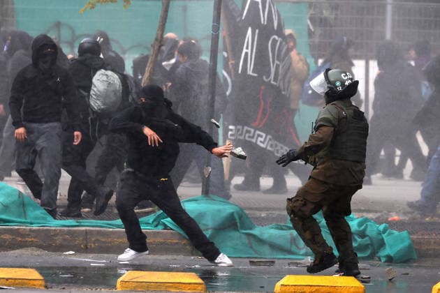 Santiago, June 3, 2026 The Student Confederation of Chile calls for a national strike, with a march from Plaza Baquedano Jonnathan Oyarzun Aton Chile, Aton 1161801  Copyright: JONNATHANxOYARZUN ATONxCHILE