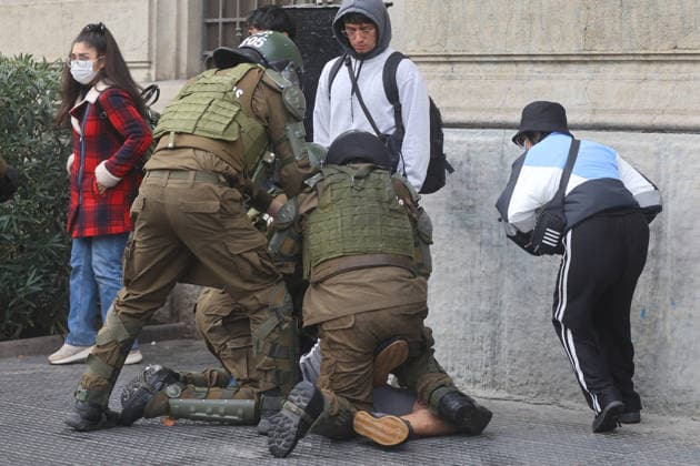 Santiago, June 3, 2026 The Chilean Student Confederation calls for a national strike day, with a march from Plaza Baquedano Jonnathan Oyarzun Aton Chile, Aton 1161870  Copyright: JONNATHANxOYARZUN ATONxCHILE