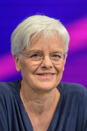 v.l.: Ulrike Herrmann (taz), GER, Berlin, Studio, zu Gast bei Maischberger, politische Talkshow, TV, Format, mit Moderatorin Sandra Maischberger, Das Erste, aus Adlershof Am Studio 20, 03.06. 2026, *** v l Ulrike Herrmann taz , GER, Berlin, Studio, guest on Maischberger, political talk show, TV, format, with presenter Sandra Maischberger, Das Erste, from Adlershof Am Studio 20, 03 06 2026, Copyright: HMBxMedia UwexKoch