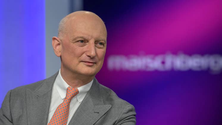 v.l.: Nikolas Stihl (Aufsichtsratschef der Firma Stihl), GER, Berlin, Studio, zu Gast bei Maischberger, politische Talkshow, TV, Format, mit Moderatorin Sandra Maischberger, Das Erste, aus Adlershof Am Studio 20, 03.06. 2026, *** v l Nikolas Stihl Chairman of the Supervisory Board of Stihl , GER, Berlin, Studio, guest on Maischberger, political talk show, TV, format, with presenter Sandra Maischberger, Das Erste, from Adlershof Am Studio 20, 03 06 2026, Copyright: HMBxMedia UwexKoch