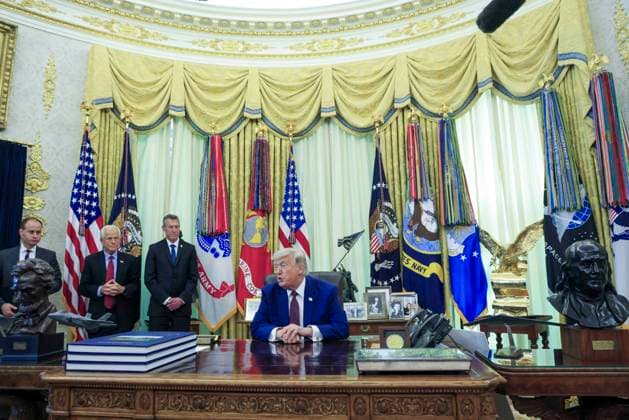 US President Donald J. Trump takes questions from the news media during an executive order signing ceremony US President Donald J. Trump responds to a question from the news media during a signing ceremony in the Oval Office of the White House in Washington, DC, USA, 03 June 2026. President Trump signed executive orders on the federal workforce and immigration. WASHINGTON DISTRICT OF COLUMBIA United States  Copyright: xPool ABACAx